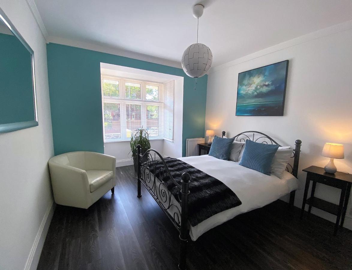 Отель Harlestone Retreat (Adults Only) Нортхемптон Экстерьер фото
